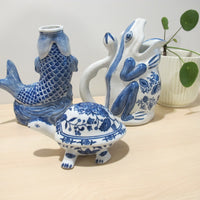 Porcelain Vase Boxes Blue and White Porcelain Fish Frog Turtle Ginger Jar