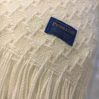 Vintage Pendleton Woolen Mills Woven Wool Blanket Throw - in Cream/White