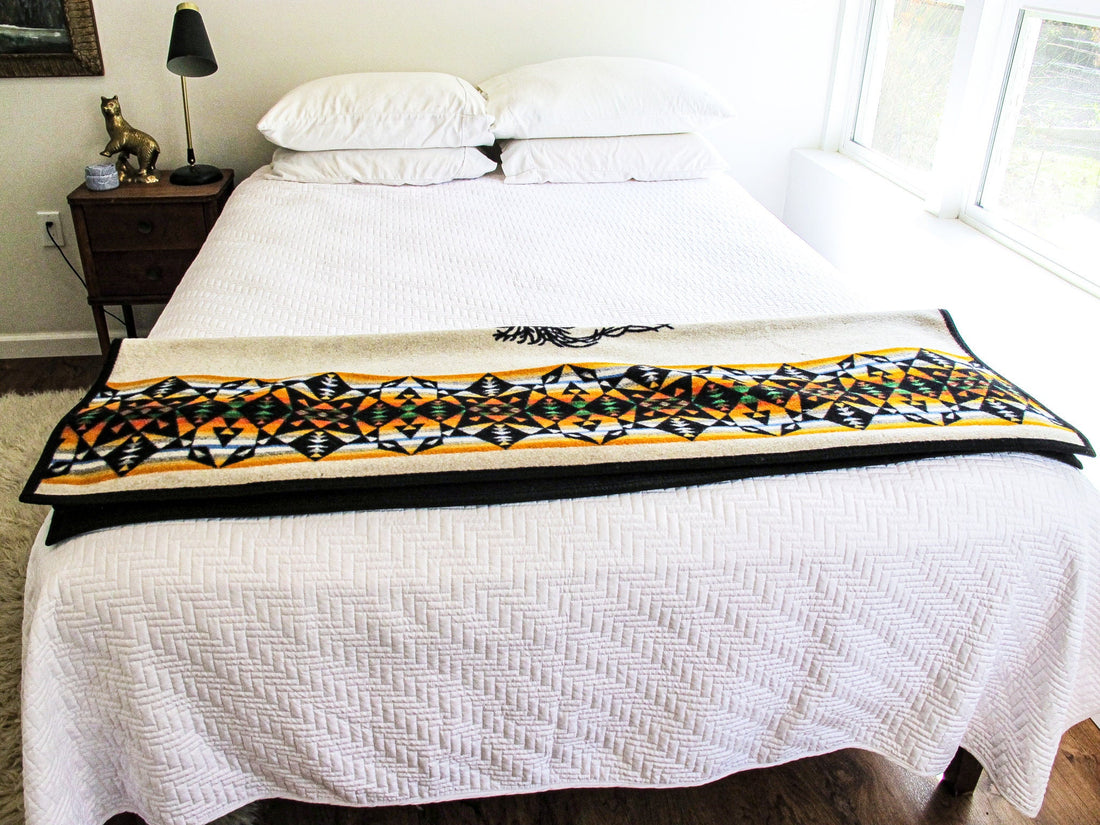 Pendleton Woolen Mills Reversible Beaver State Throw Camp Blanket