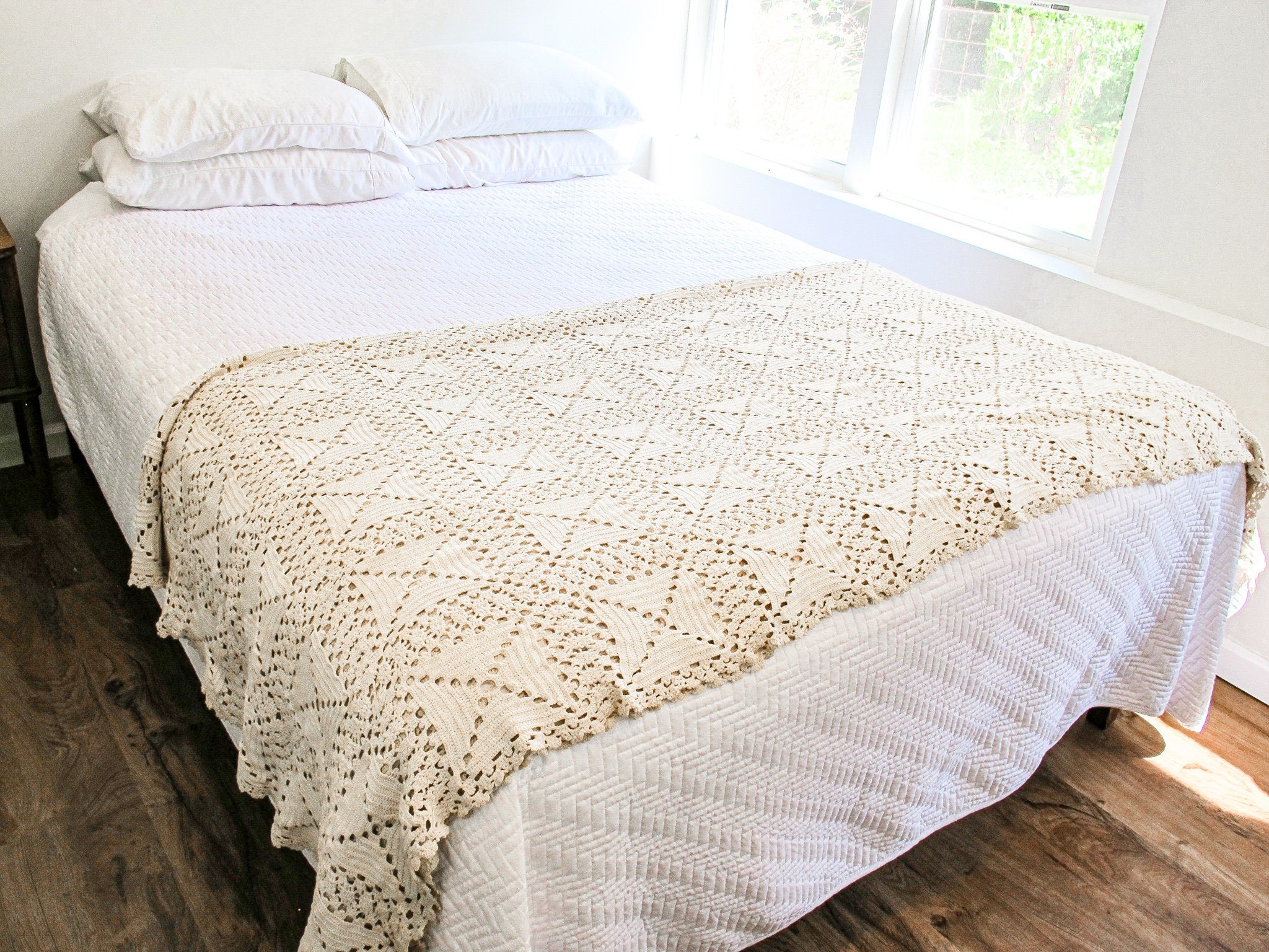 Vintage Knitted Crochet Ivory Throw Blanket - Full or Queen 