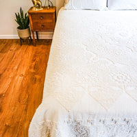 Pilgrim Pride Queen Size Nubby White Cotton Blanket Bedspread Throw with Fringe and Rounded Corners