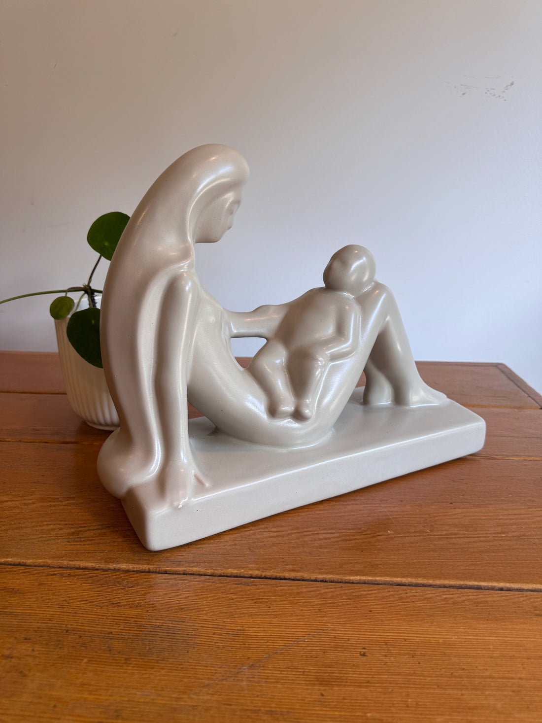 Haeger Ceramic Mom Mother Baby Sculpture Statue Midcentury Vintage