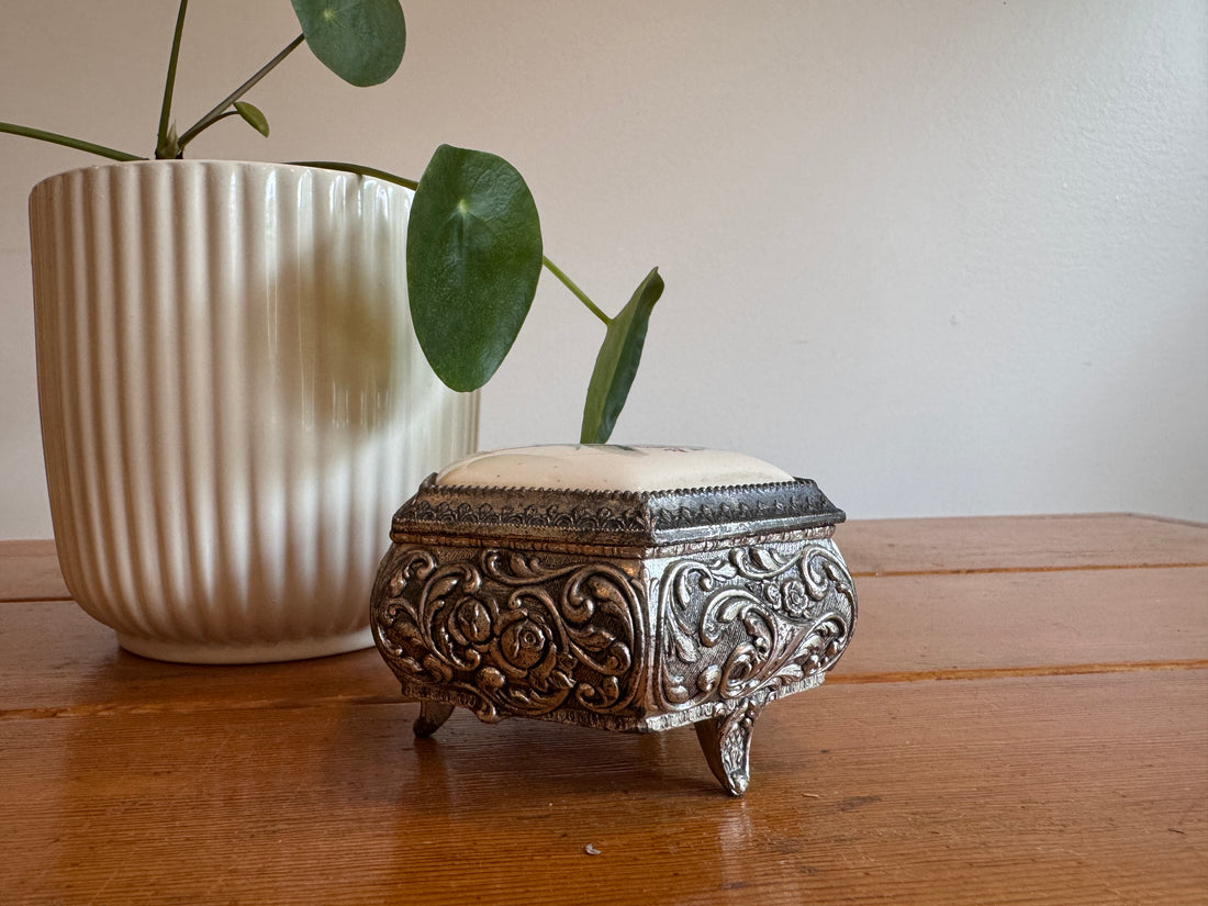 Trinket Box Mele Parrot Tile and Metal Vintage Jewelry Box