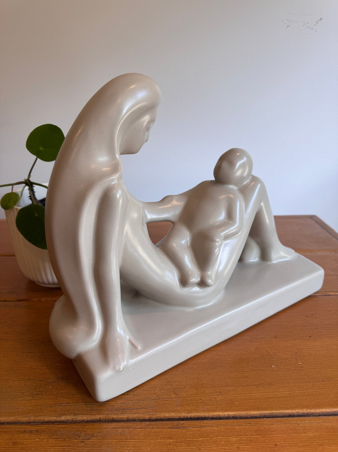 Haeger Ceramic Mom Mother Baby Sculpture Statue Midcentury Vintage