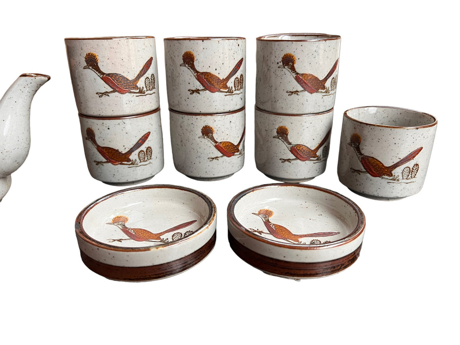 Roadrunner Tea Set Japan - Tea Pot, 2 cup coasters, 7 handless cups