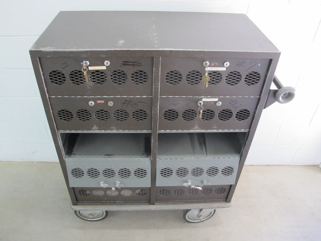Roll Locker Rolling Industrial Locker Cabinet with 10 Lockers – Portland Revibe