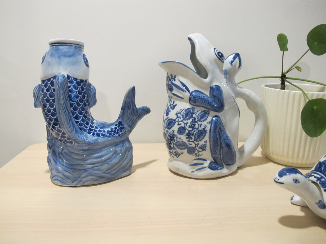 Porcelain Vase Boxes Blue and White Porcelain Fish Frog Turtle Ginger Jar