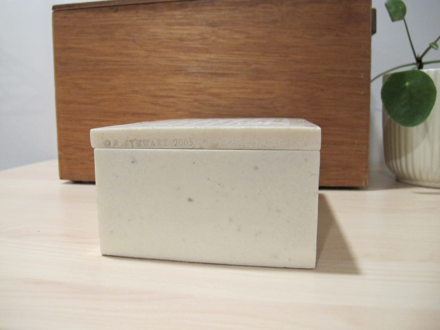 White Resin Box ABCs of Life R. Stewart 2005