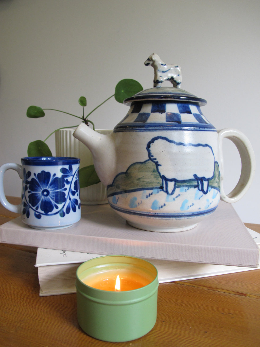 Vintage Dean Pottery Teapot – Handcrafted Ceramic Stoneware Tea Pot