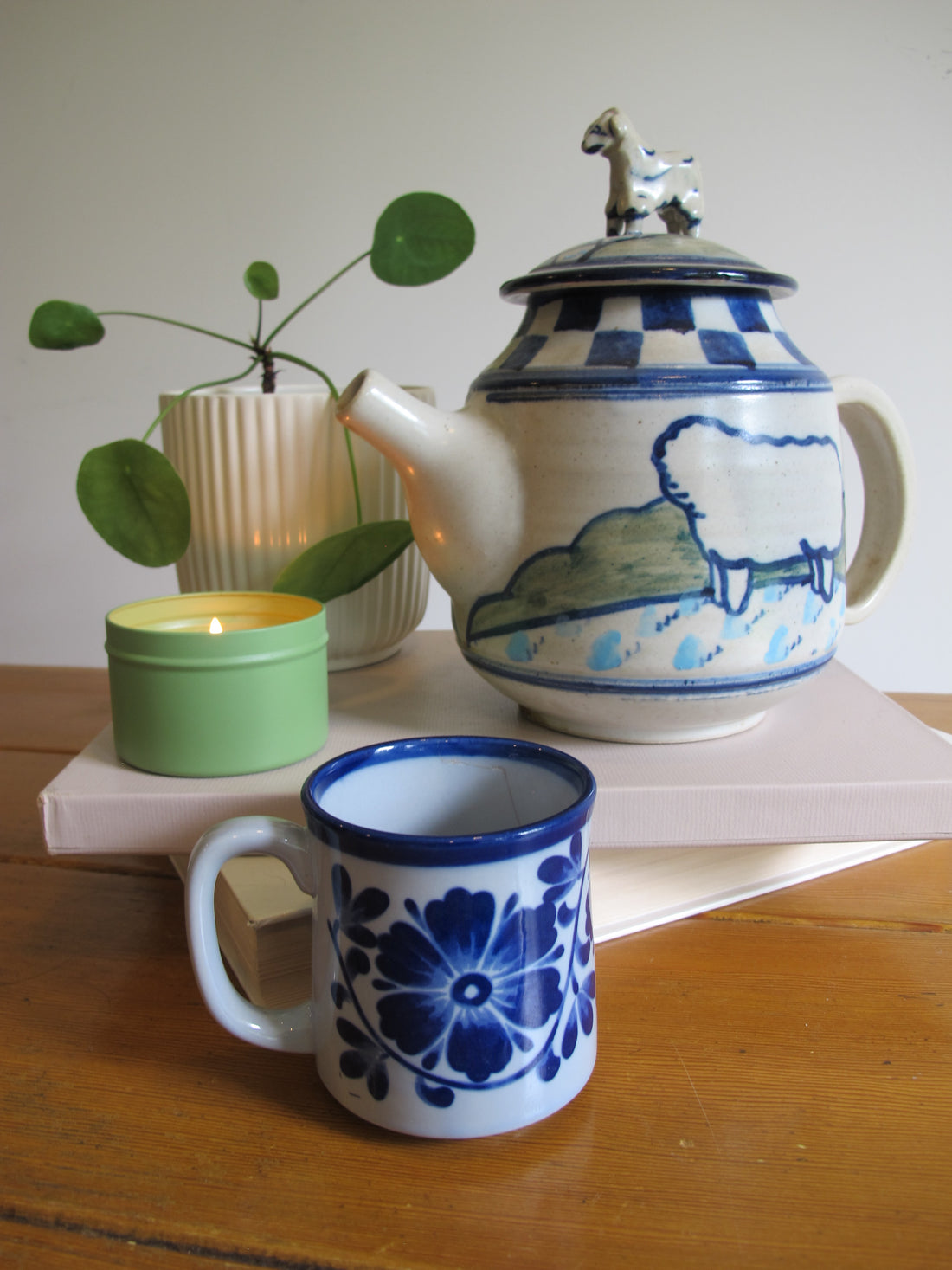 Vintage Dean Pottery Teapot – Handcrafted Ceramic Stoneware Tea Pot