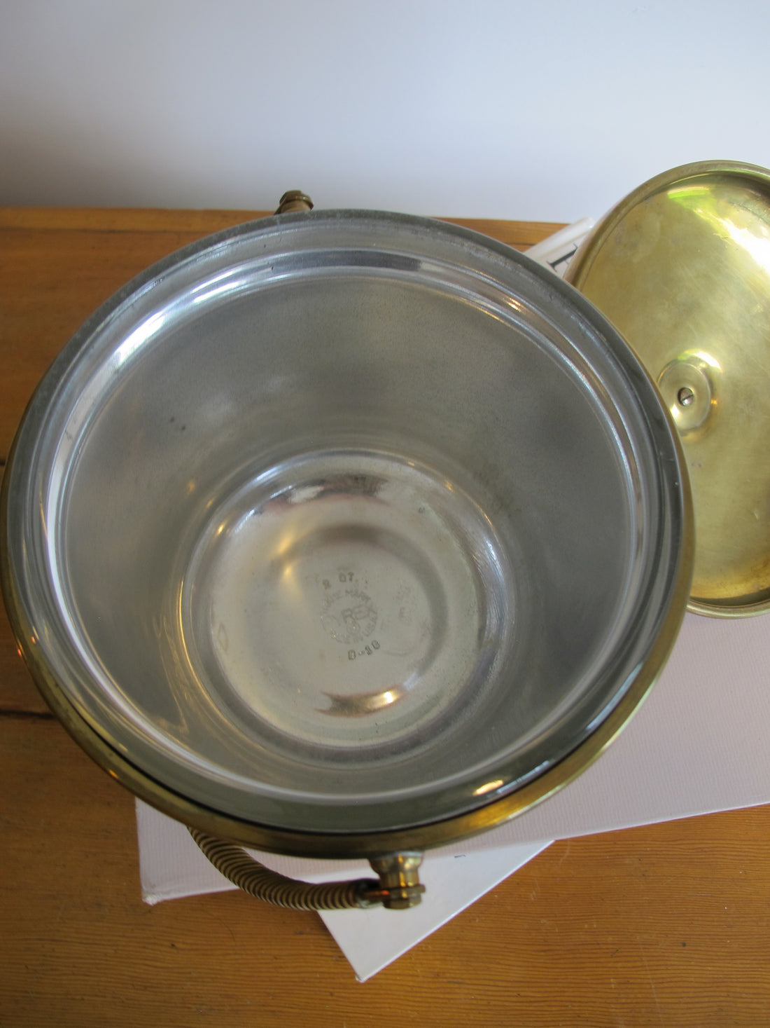Vintage Pyrex & Brass Mid-Century Ice Bucket with Lid – Retro Barware Serving Accessory