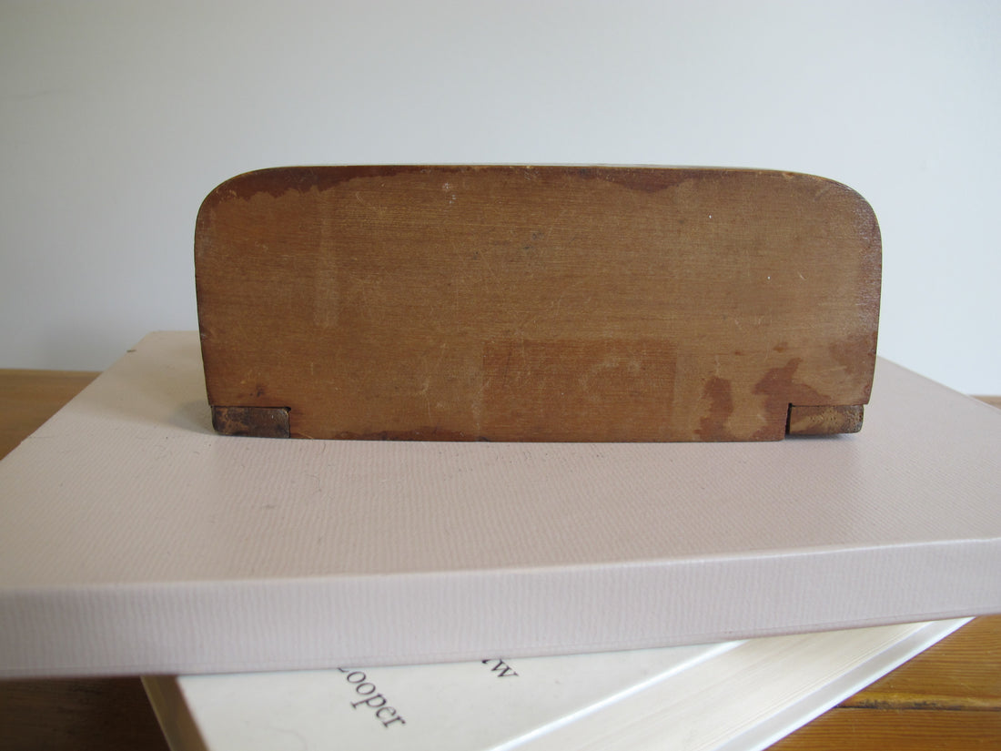 Vintage Carved Wood Dog Pipe Holder – Folk Art Smoking Pipe Stand