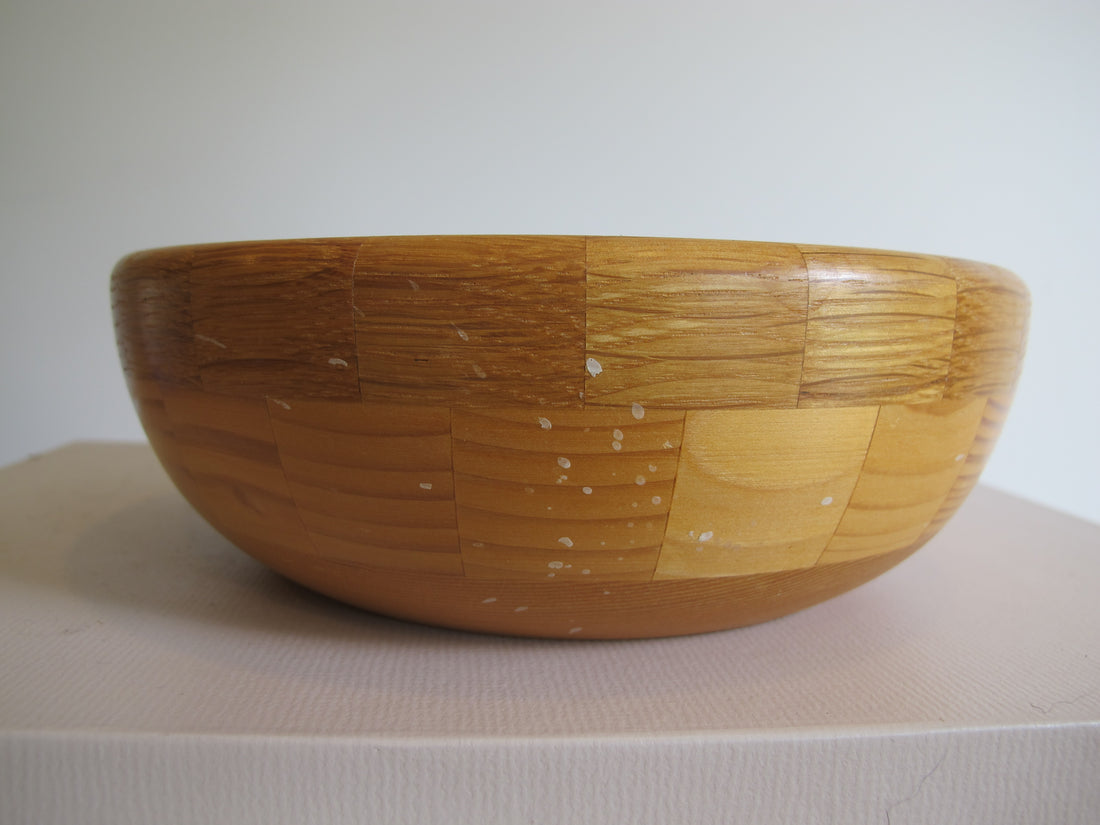 Artisan Lathed Wood Bowls – Hand-Turned Natural Wood Serving & Decor