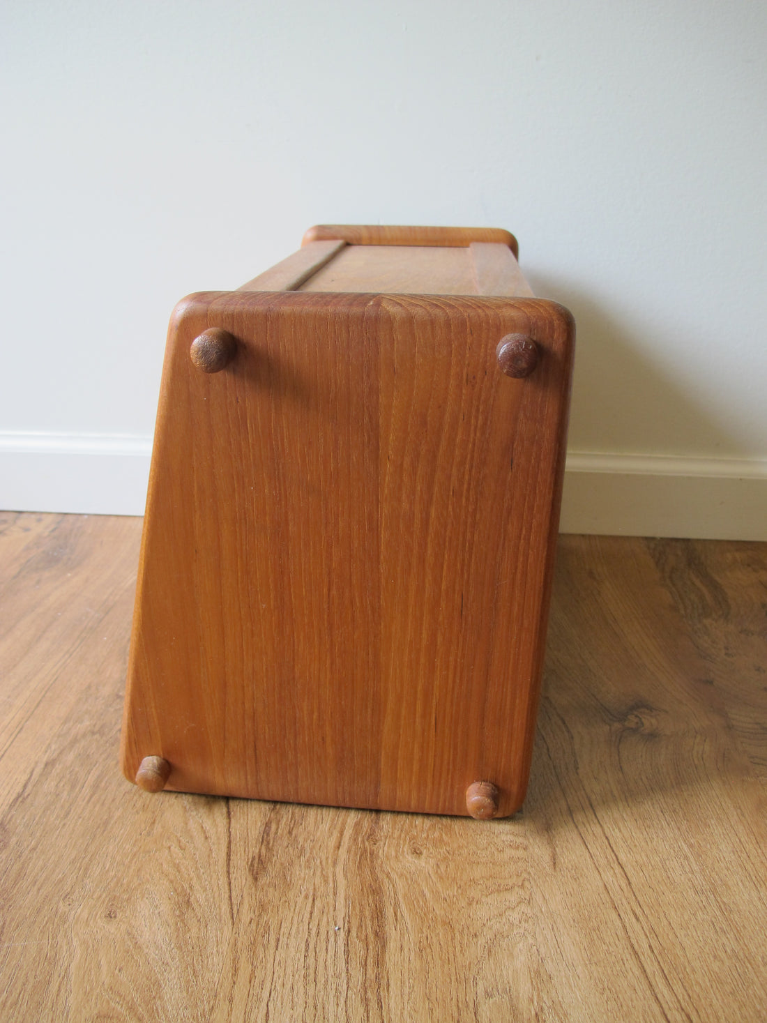 Vintage Teak Wood Bread Box – Handcrafted Thailand Kitchen Storage