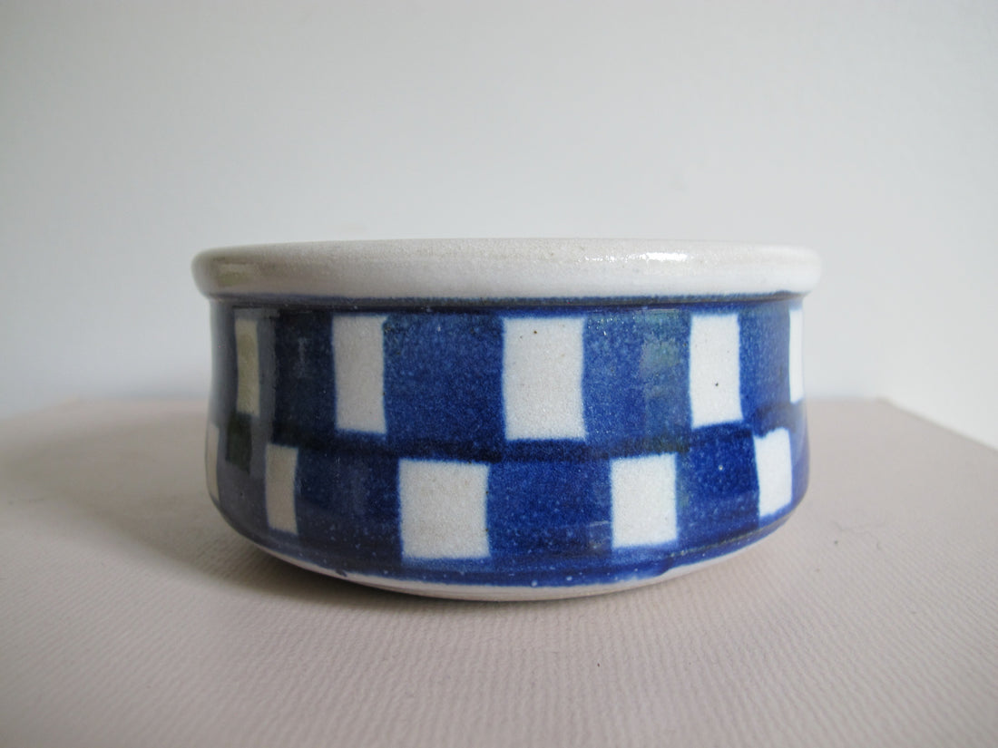Michael & Linda Soeby Studio Pottery Dog Bowl