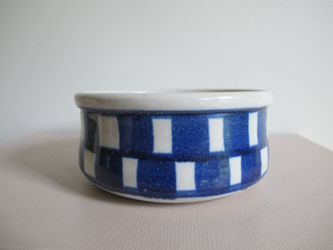 Michael & Linda Soeby Studio Pottery Dog Bowl