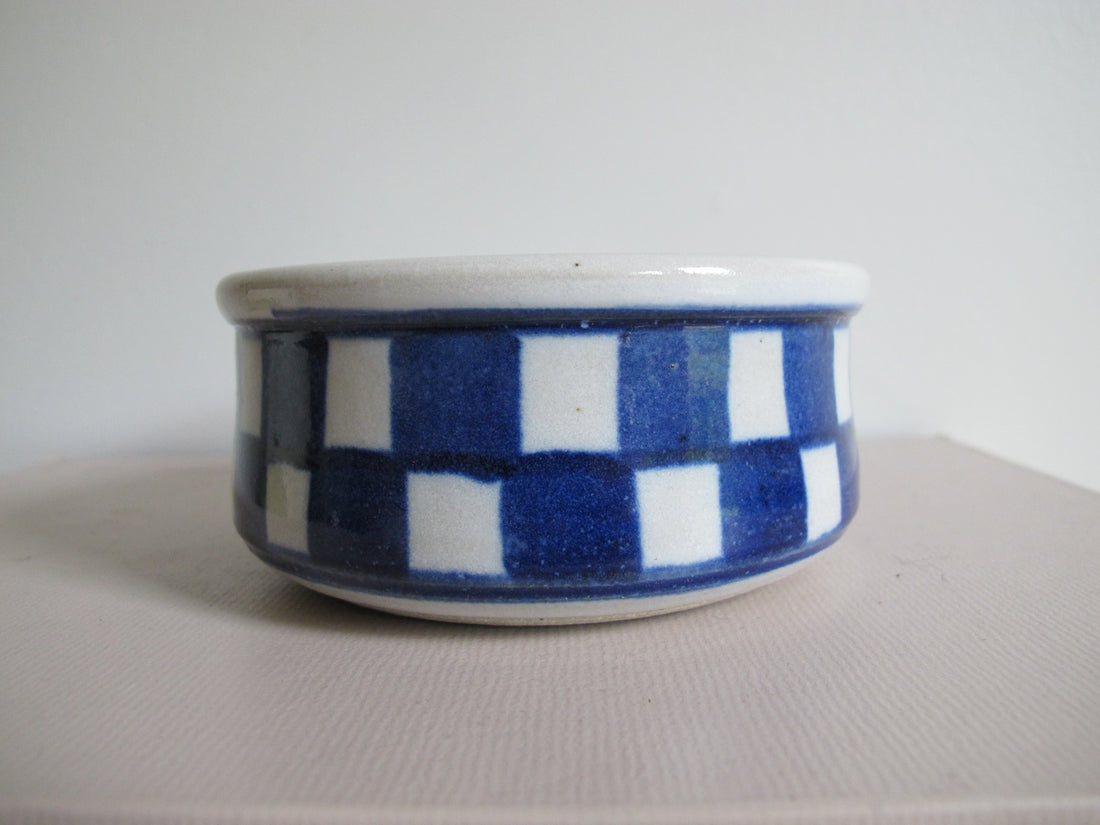 Michael & Linda Soeby Studio Pottery Dog Bowl