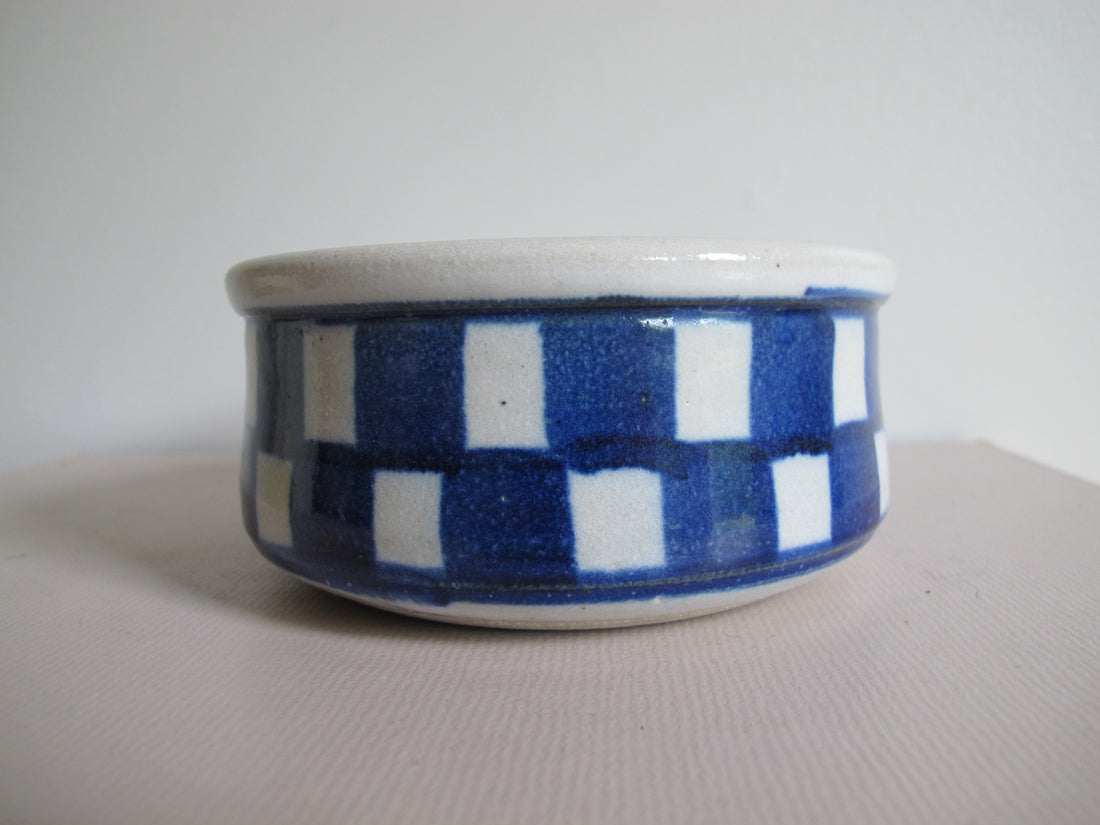 Michael & Linda Soeby Studio Pottery Dog Bowl
