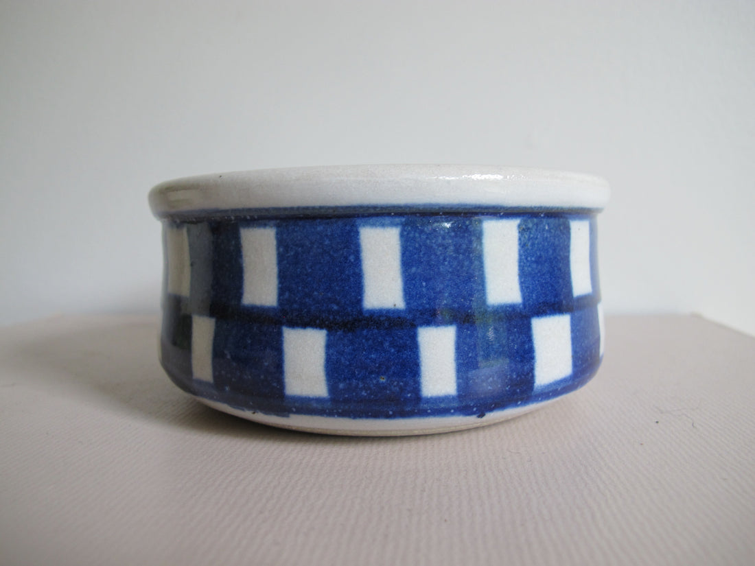 Michael & Linda Soeby Studio Pottery Dog Bowl