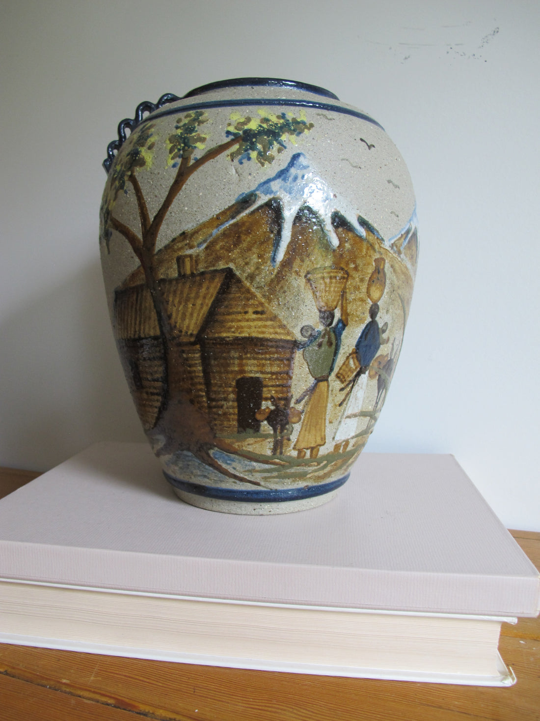 Tonala Vase Tecpatl GTO Mexico Mountain Art