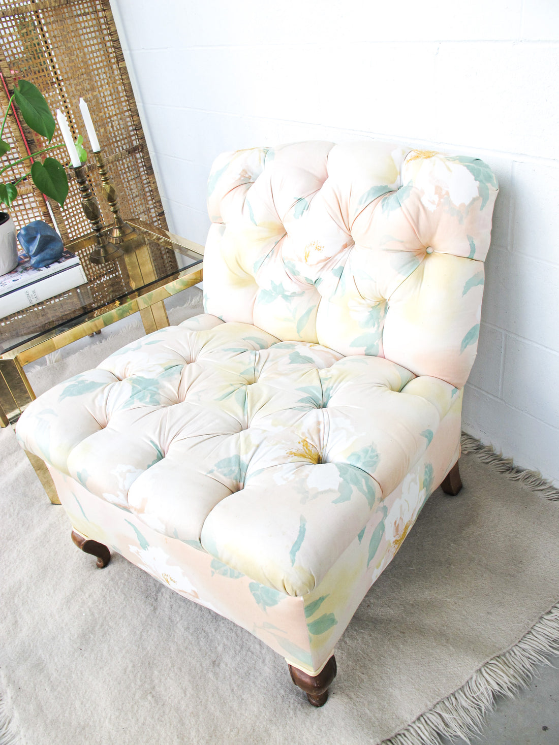 Floral Tufted Oversized Vintage Traditional Chair