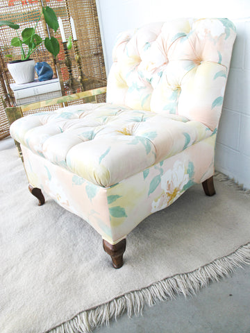 Floral Tufted Oversized Vintage Traditional Chair