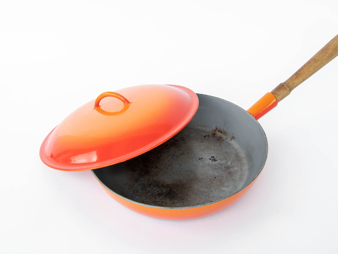 Descoware Orange Fry Pan with Lid with Rounded Handle