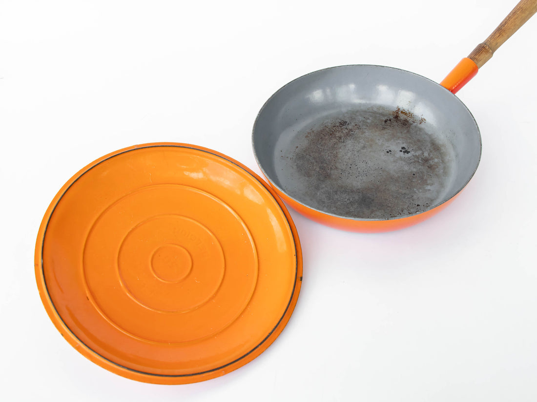 Descoware Orange Fry Pan with Lid with Rounded Handle