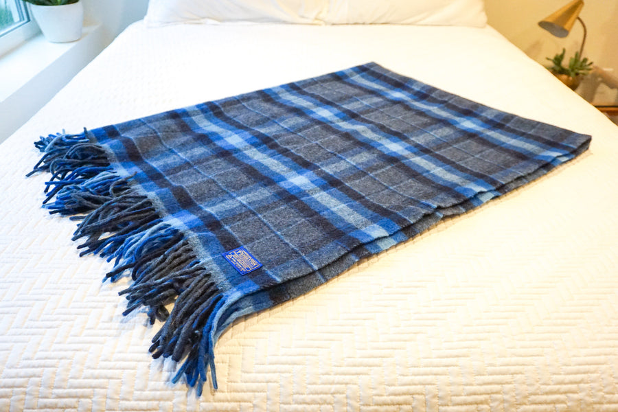 Vintage Pendleton Woolen Mills Blue Plaid Wool Throw/Picnic Blanket