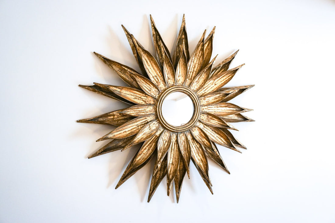 Beautiful Vintage Brass Metal Mid-Century Starburst Mirror