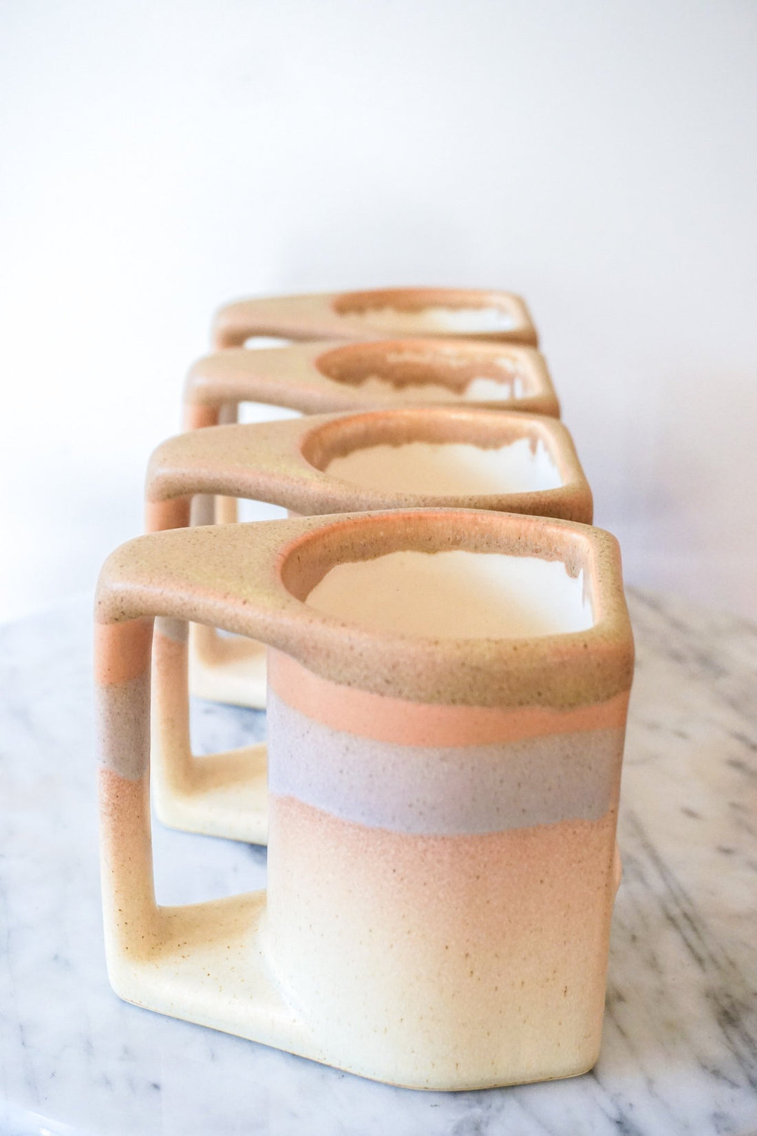 Set of 4 Vintage Glazed Geometric Padilla Ceramic Mugs With Dolphin Detail and Wood Stacking Rack