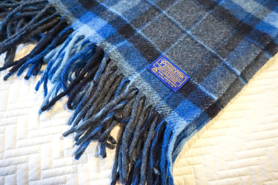 Vintage Pendleton Woolen Mills Blue Plaid Wool Throw/Picnic Blanket