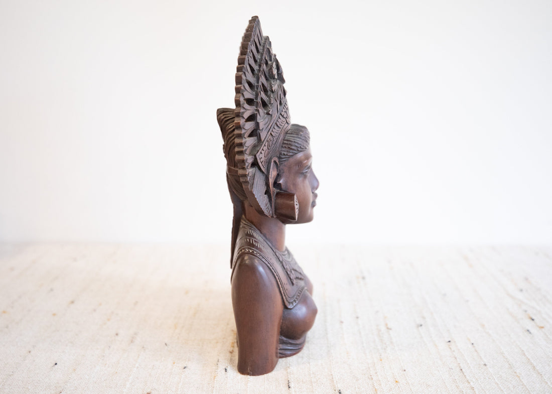 Balinese Wood Bust of a Woman by KlungKung