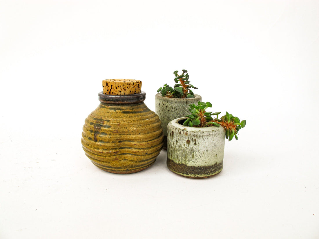 Ceramic Pottery with Original Cork Lid in honey Comb yellow and Black